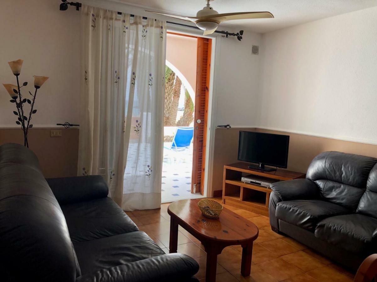 Beachfront Apartment Arona  Kültér fotó